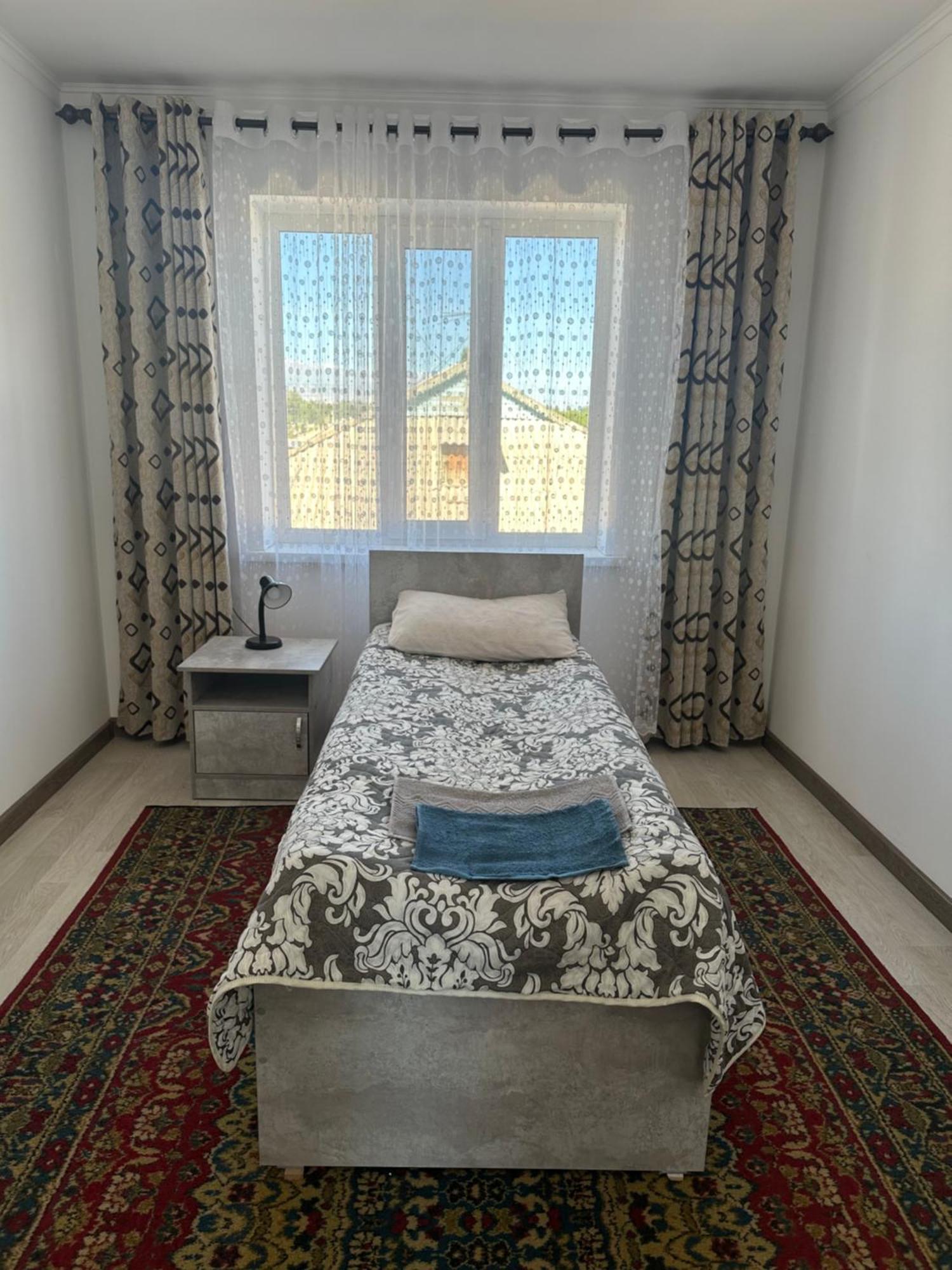 Guest House Baytur Kochkor Εξωτερικό φωτογραφία