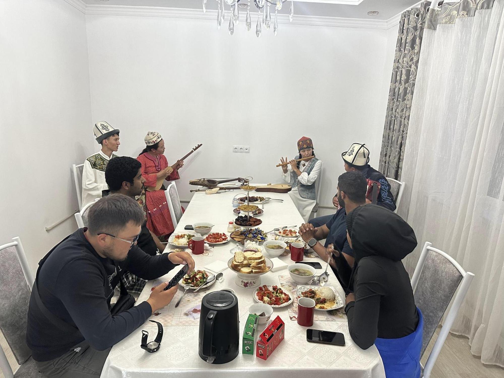 Guest House Baytur Kochkor Εξωτερικό φωτογραφία