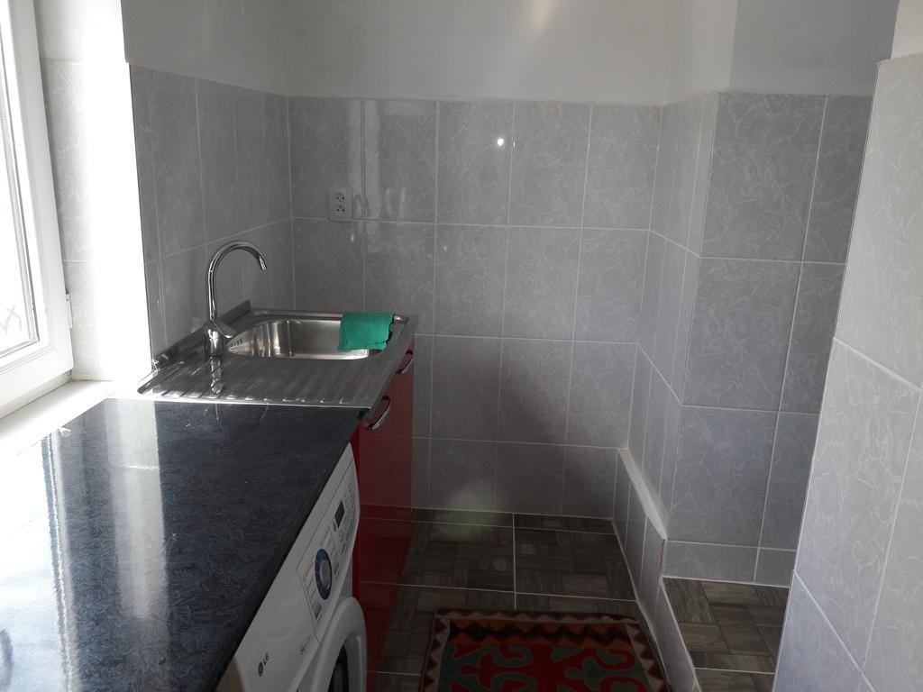 Guest House Baytur Kochkor Εξωτερικό φωτογραφία